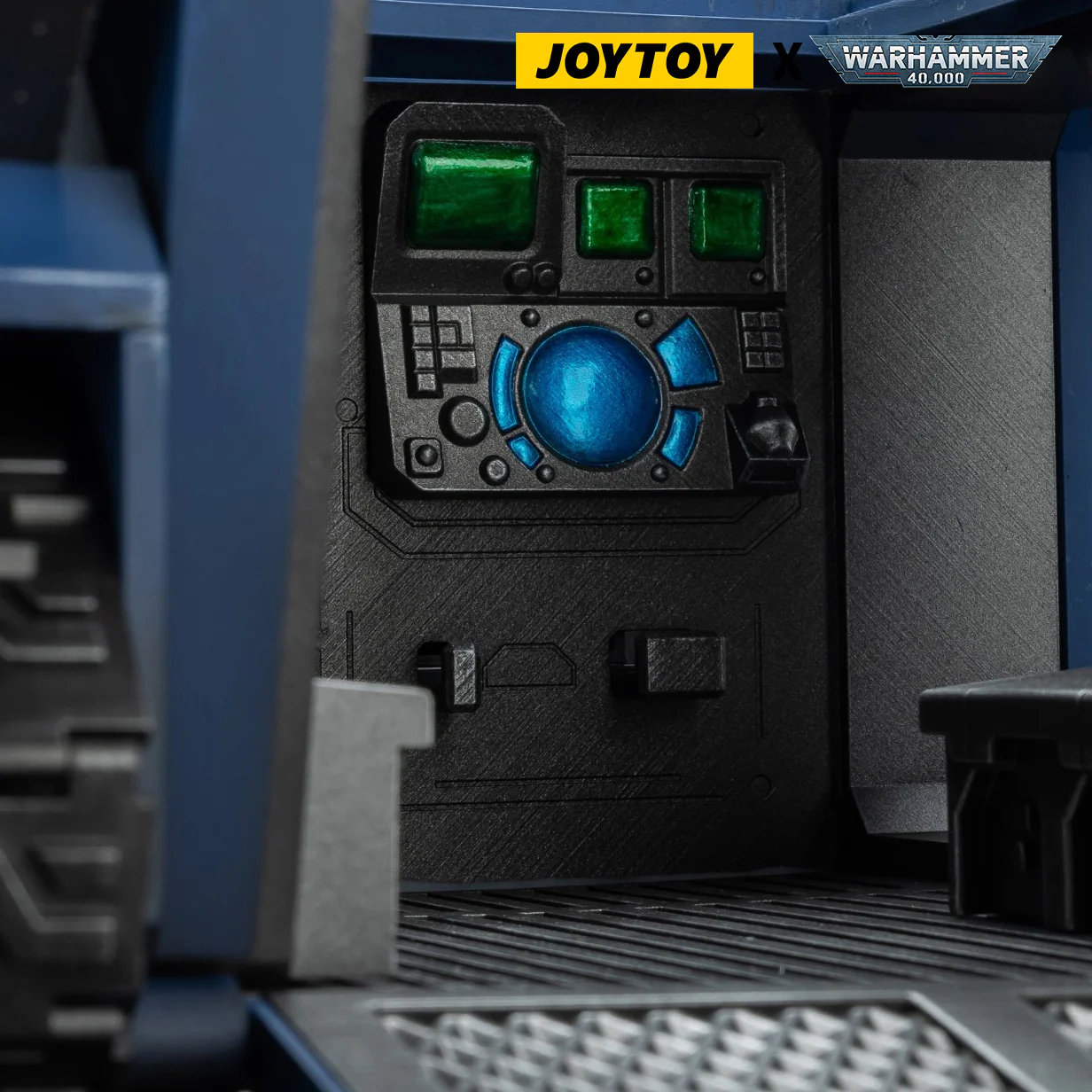 JoyToy Warhammer 40,000 Action Figure - Ultramarines, Razorback with Twin Lascannon (1/18 Scale) Preorder