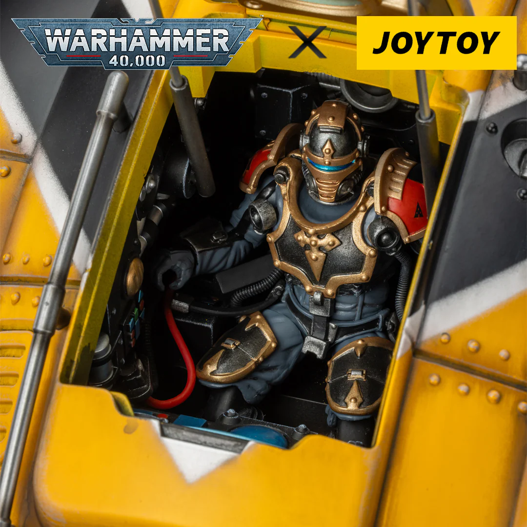 JoyToy Warhammer: 40,000 Action Figure - Imperial Knights, House Raven, Knight Errant (1/18 Scale)
