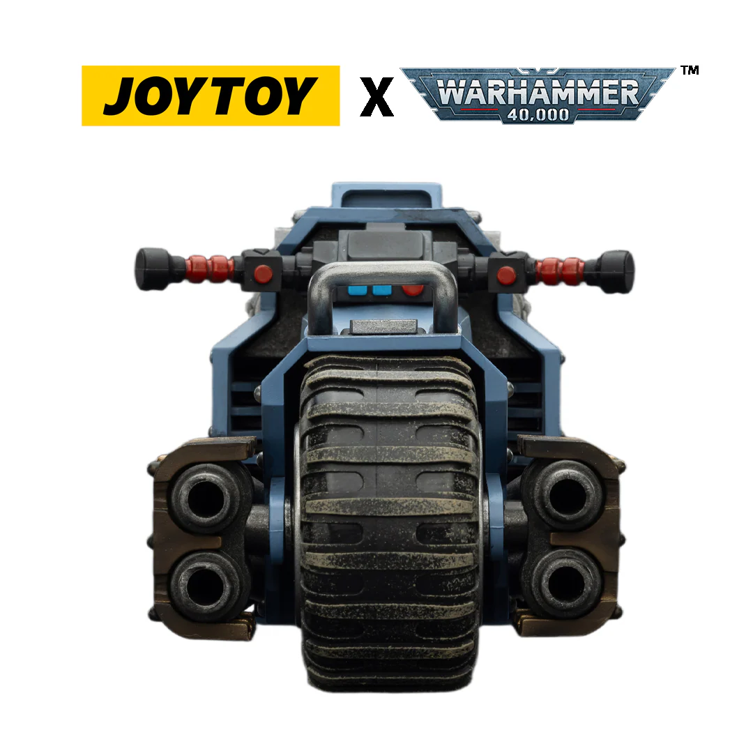 907-joytoy-warhammer-40-000-space-wolves-raider-pattern-combat-bike-with-twin-linked-bolt-rifles-1-18-scale-preorder-10.webp JOYTOY Warhammer 40,000 - Space Wolves, Raider-pattern Combat Bike with twin-linked bolt rifles (1/18 Scale) Preorder