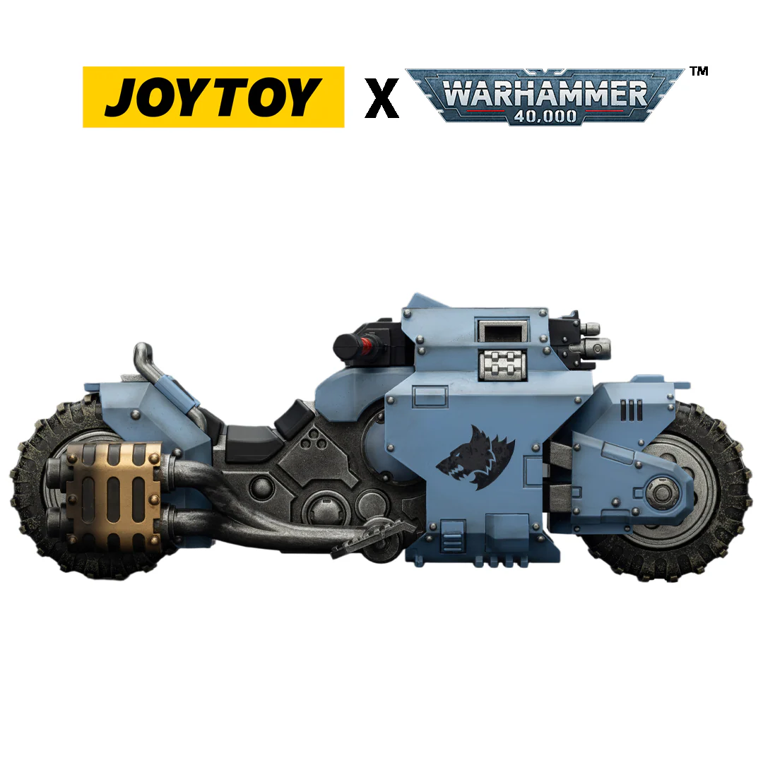 907-joytoy-warhammer-40-000-space-wolves-raider-pattern-combat-bike-with-twin-linked-bolt-rifles-1-18-scale-preorder-8.webp JOYTOY Warhammer 40,000 - Space Wolves, Raider-pattern Combat Bike with twin-linked bolt rifles (1/18 Scale) Preorder